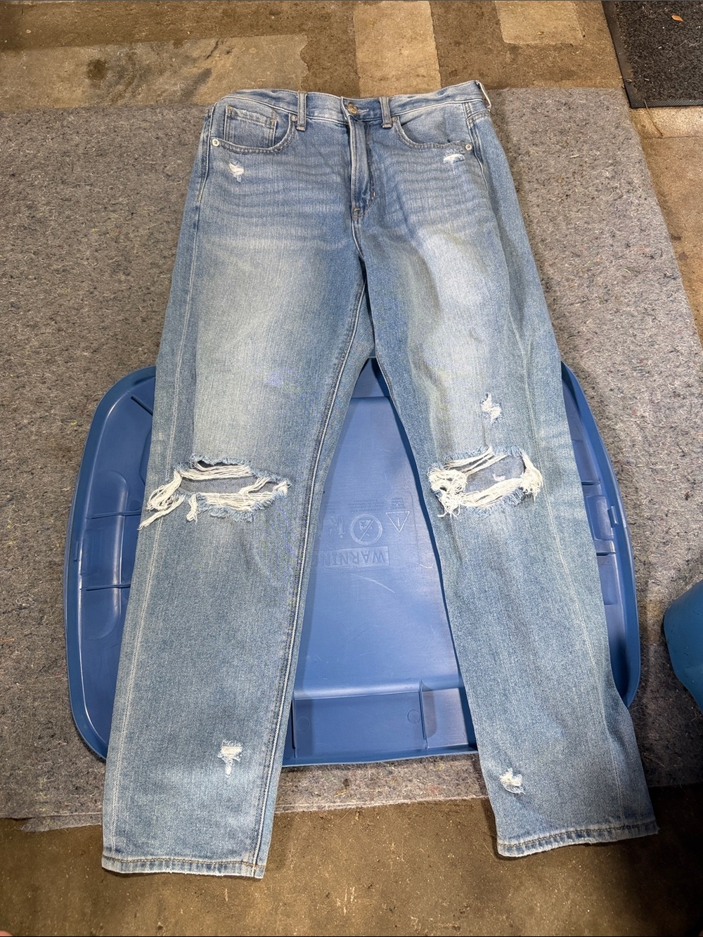 American Eagle Mom Jeans